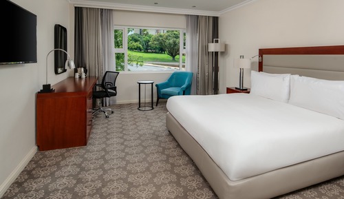 Standard Room, 1 King Bed