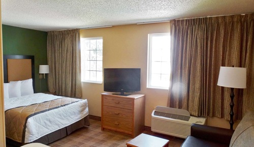 Deluxe Studio, 1 Queen Bed with Sofa bed, Non Smoking