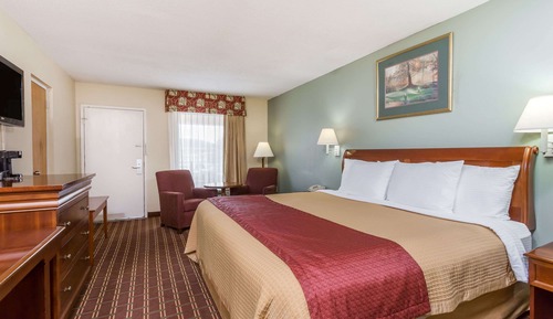 Standard Room, 1 King Bed, Non Smoking