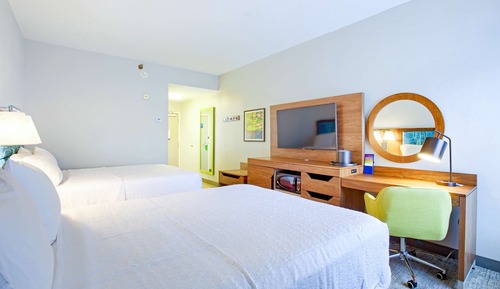Two Queen Beds, Non-Smoking, Accessible (Hearing)