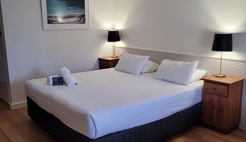 Standard Room, 1 King Bed, Non Smoking