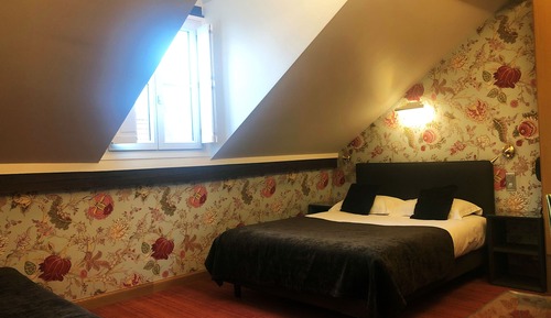 Family Room, 1 Bedroom
