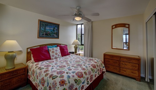 Basic Room, 1 Bedroom (Corner, Specific Unit May Vary)