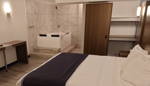 Luxury Suite, 1 King Bed with Sofa bed, Kitchen
