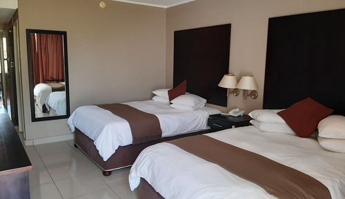 Double Room, 2 Double Beds