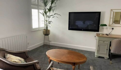Junior Studio Suite