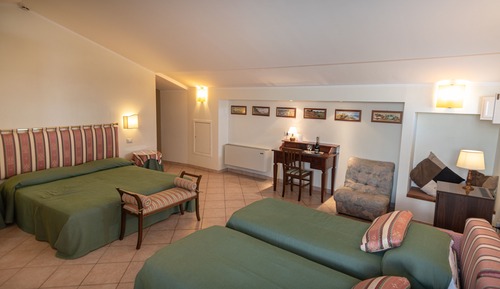 Triple Room