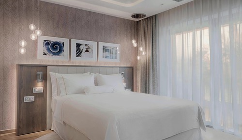 Luxury Suite, 2 Bedrooms, Sea View (Balcony)