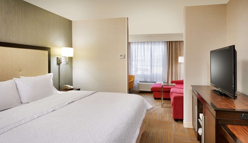 Deluxe Room, 1 King Bed with Sofa bed, Non Smoking