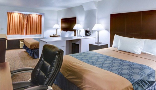 Standard Room, 2 Queen Beds, Non Smoking