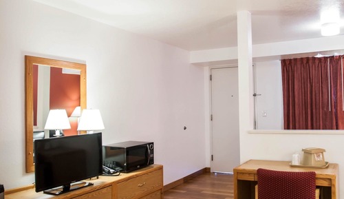 Suite, 1 King Bed, Non Smoking