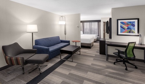 Suite, Multiple Beds