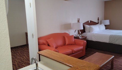 Room, 1 King Bed, Non Smoking, Microwave