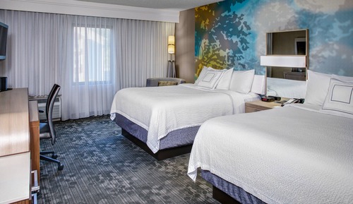 Room, 2 Queen Beds (Mobility/Hearing Accessible, Tub)