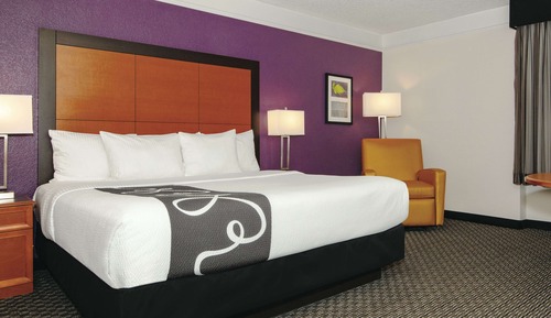 Executive Room, 1 King Bed, Non Smoking
