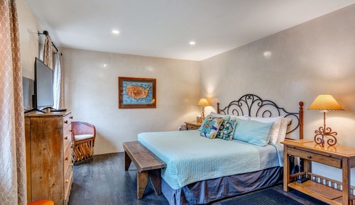 House, 2 Bedrooms