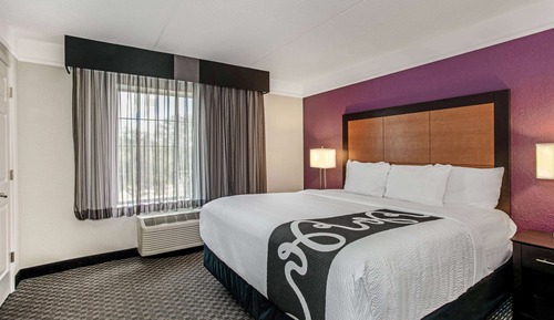 Room, 1 King Bed, Accessible, Non Smoking (Mobility/Hearing Impaired Accessible)