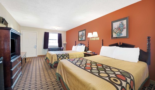 Room, 2 Queen Beds, Accessible, Non Smoking (Roll-In Shower)
