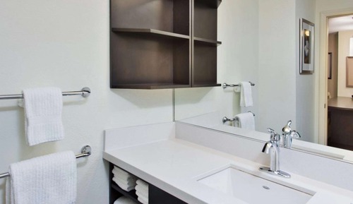 Studio Suite, 1 Queen Bed, Non Smoking