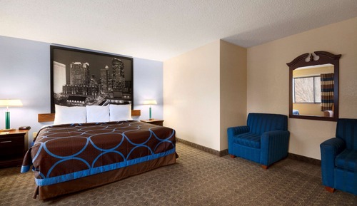 Studio Suite, 1 King Bed, Non Smoking