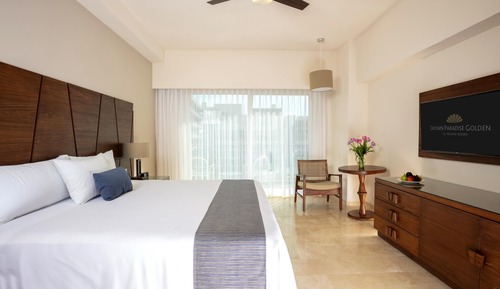 Deluxe Room, 1 King Bed