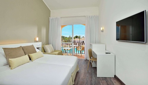 Room, Pool View (Sol)