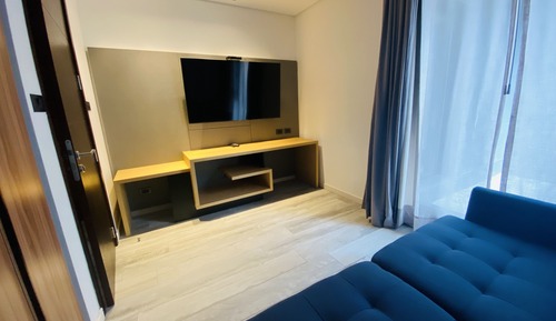 Junior Room, Accessible