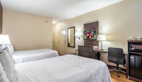 Standard Room, 2 Double Beds, Accessible (Roll-In Shower, Smoke Free)