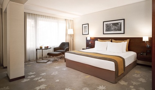 Junior Suite, 1 King Bed, Balcony