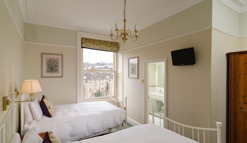 Standard Room, 2 Twin Beds, Ensuite