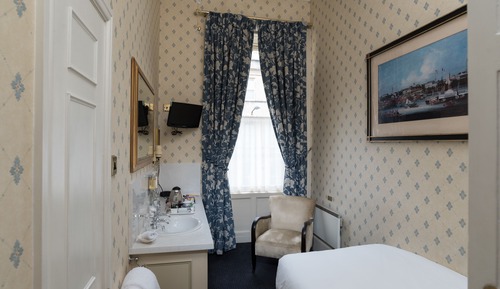 Single Room, Shared Bathroom