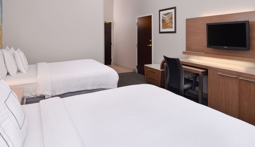Room, 2 Queen Beds (Mobility/Hearing Accessible, Tub)