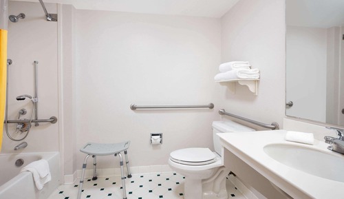 Room, 1 King Bed, Accessible, Non Smoking (Tub with Grab Bars)