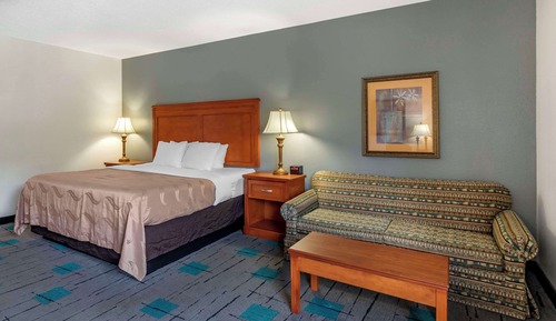 Suite, 1 King Bed, Non Smoking