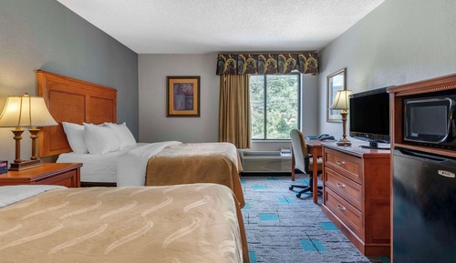 Standard Room, 2 Queen Beds, Non Smoking