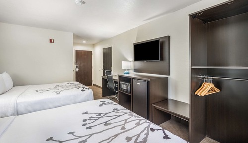 Room, 2 Queen Beds, Accessible, Non Smoking