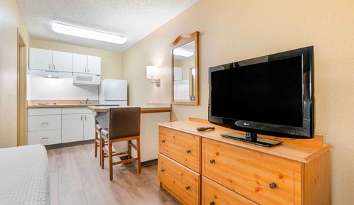 Studio, 1 Queen Bed, Non Smoking