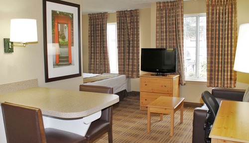 Deluxe Studio, 1 King Bed with Sofa bed, Non Smoking