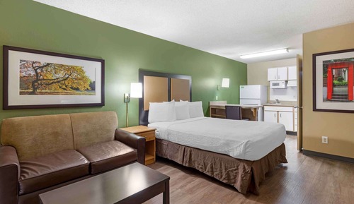 Deluxe Studio, 1 Queen Bed with Sofa bed, Non Smoking