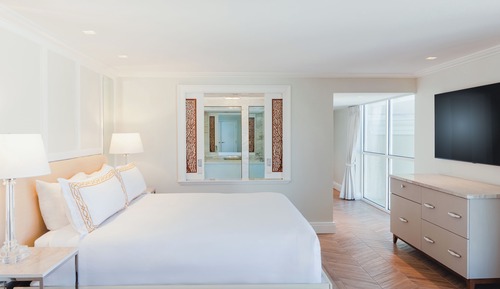 Studio Suite, 1 King Bed, Resort View