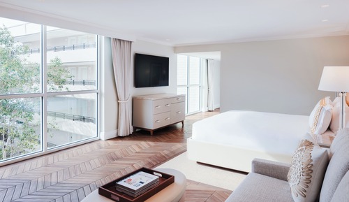 Studio Suite, 1 King Bed, Accessible, Resort View