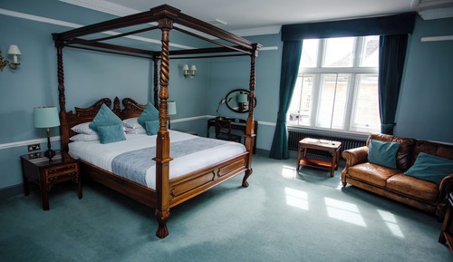 Double Room (Four Poster Bed)