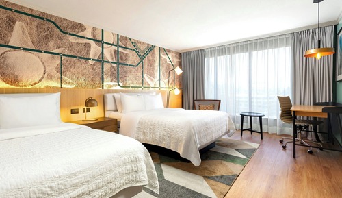 Deluxe Room, 2 Queen Beds, City View
