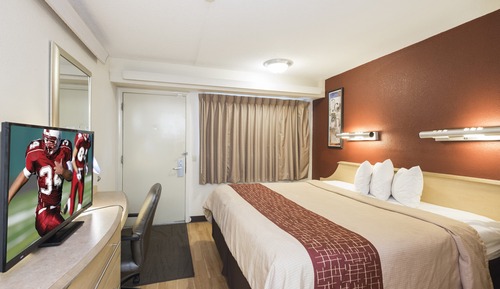Standard Room, 1 King Bed, Smoking