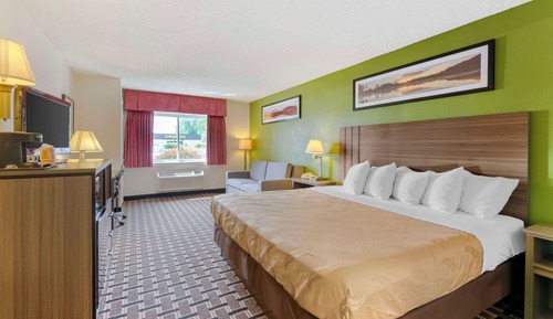 Standard Room, 1 King Bed, Non Smoking