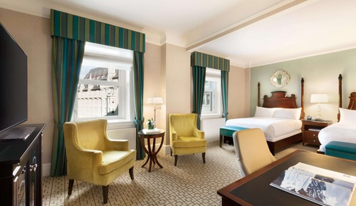 Deluxe Double Room, 2 Double Beds (Parliament View)