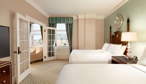 Corner Suite, 2 Double Beds