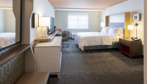 Standard Room, 1 Queen Bed, Accessible, Non Smoking (Communications)