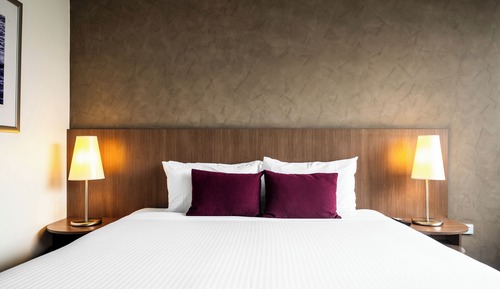 Urban King Room