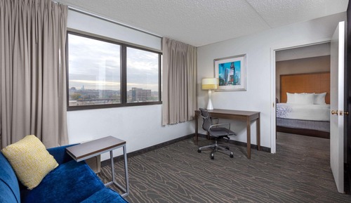 Suite, 2 Queen Beds, Non Smoking
